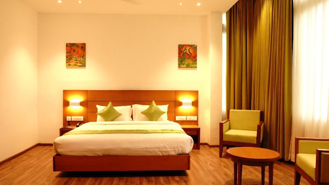 Dass Regency Thrissur Exterior photo